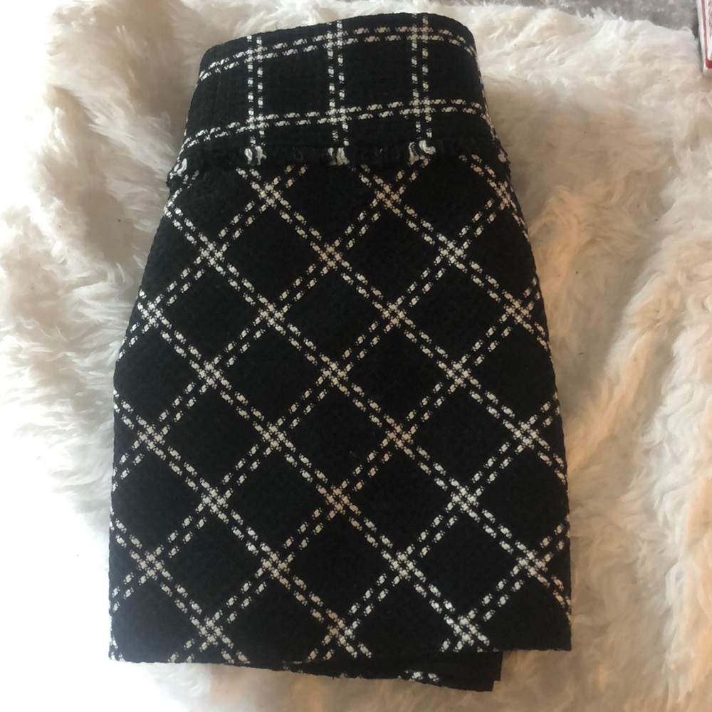 Tweed skirt